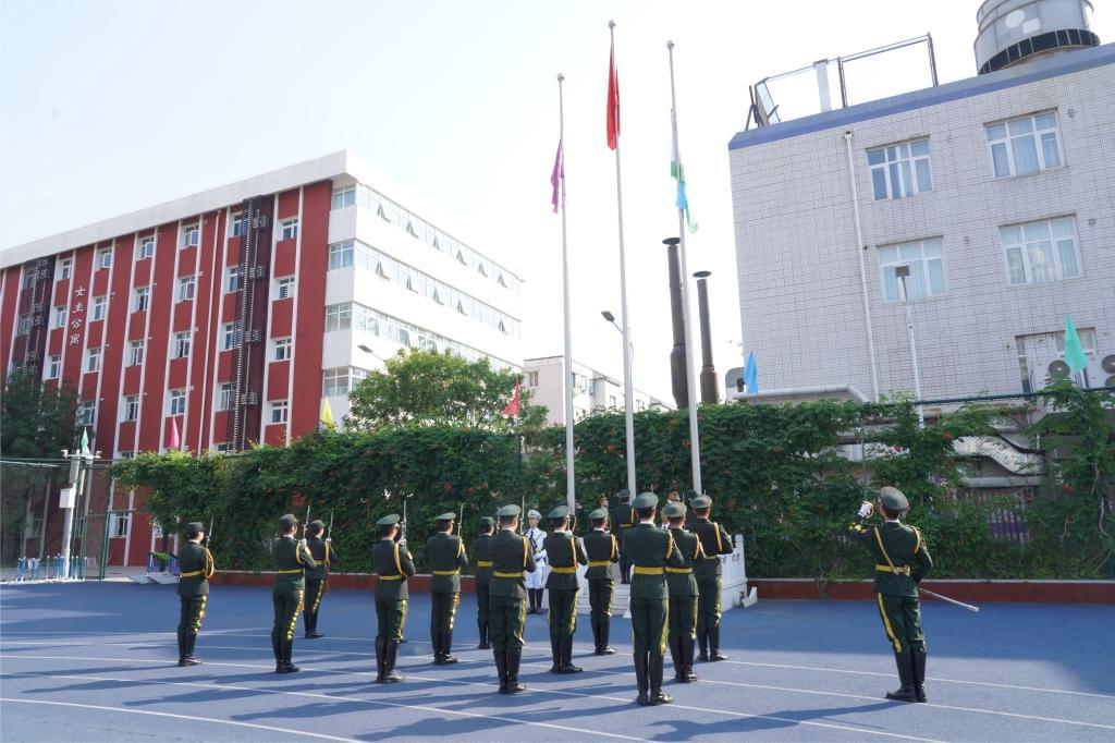 5 liters National flag playing and singing National Anthem (1)